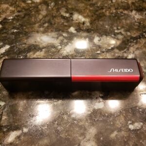 Shiseido Vosionary Gel Lipstick.